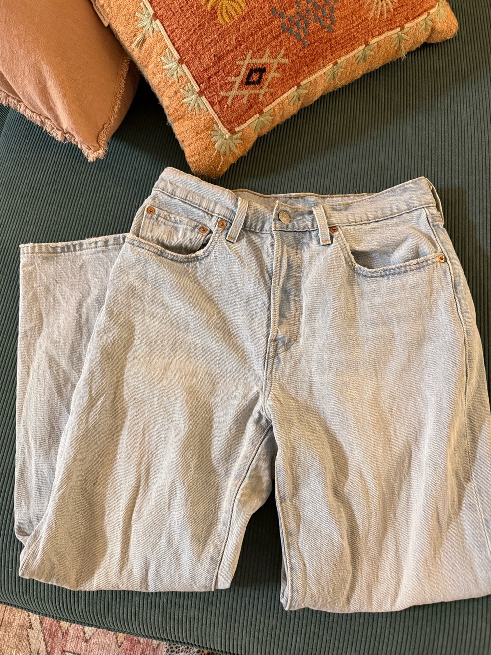 Levi’s 501 women’s light blue jeans
